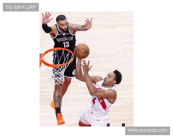 多伦多猛龙对阵新赛季强敌 激烈角逐展现篮球激情与实力对决