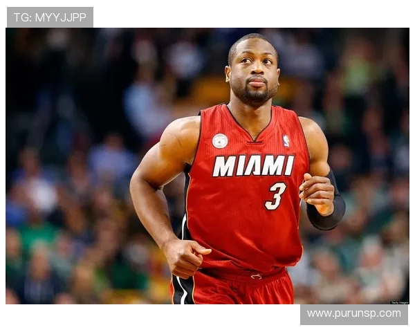 德维恩韦德传奇生涯回顾从热火崛起到篮球名人堂的不朽之路 德维恩韦德传奇生涯回顾从热火崛起到篮球名人堂的不朽之路