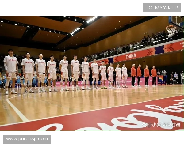 中国男篮迎战伊朗队力争胜利展现实力与团队合作精神