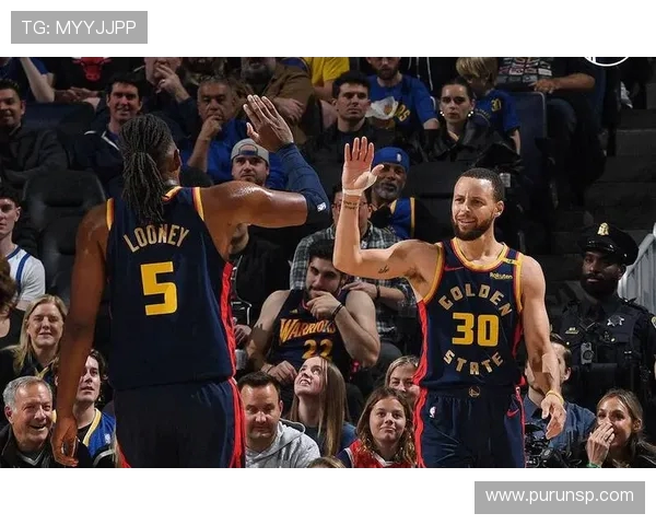 勇士与公牛激战NBA赛场精彩对决全场回顾与精彩瞬间分析 勇士与公牛激战NBA赛场精彩对决全场回顾与精彩瞬间分析