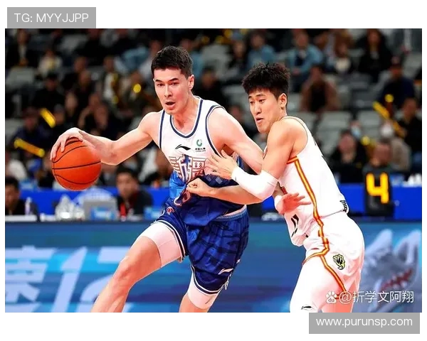 吴冠希的篮球之路：从青涩少年到CBA明星球员的成长历程与挑战